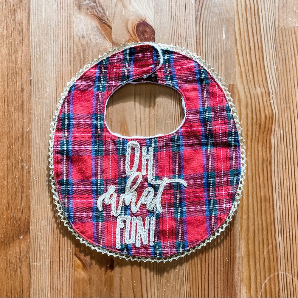 Mud Pie Christmas Bib